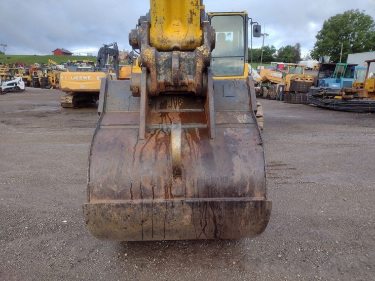 komatsu-pc350-lc-8-image-22