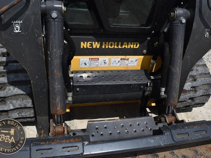 2019-new-holland-c232-image-19