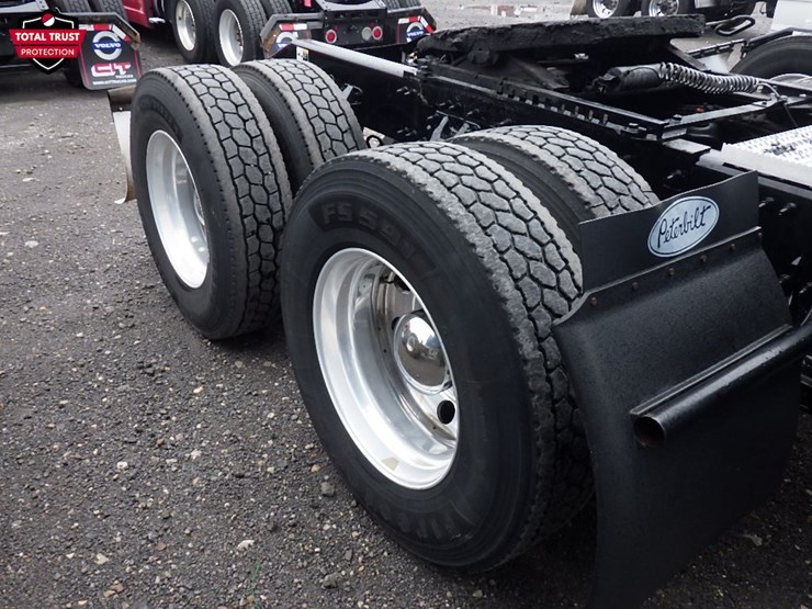 2023-peterbilt-579-image-6
