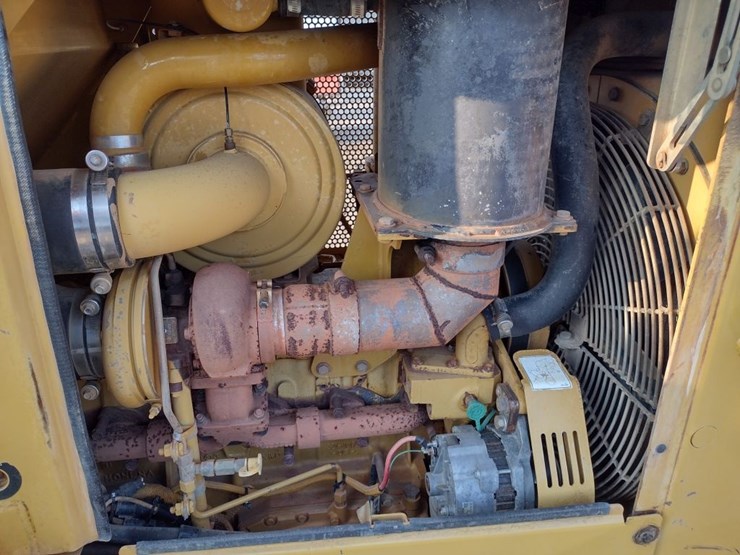 caterpillar-d5n-xl-image-31