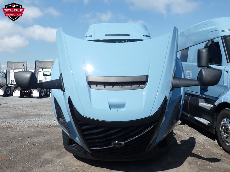 2026-volvo-vnl840-image-26