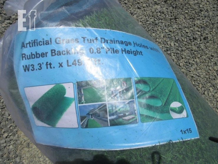 3.3'-x-49.2'-artificial-turf-roll-image-2
