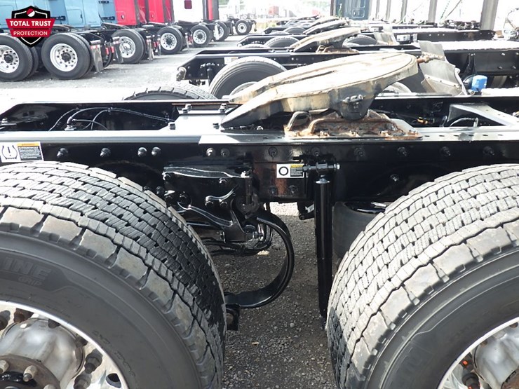 2024-kenworth-t680-image-6