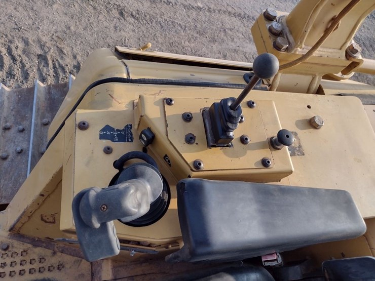 caterpillar-d5n-xl-image-8