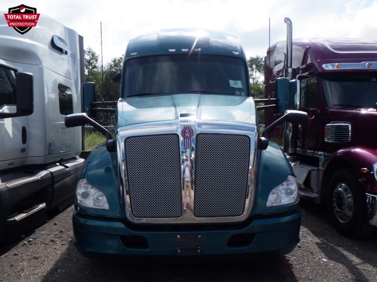 2020-kenworth-t680-image-2
