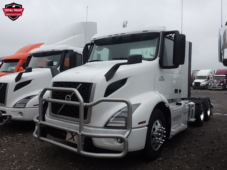2024-volvo-vnr300-image-1