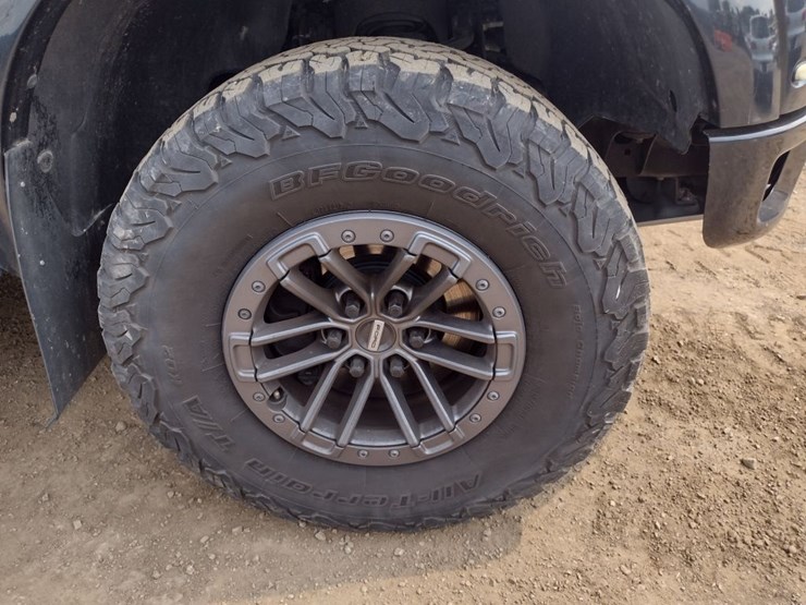 ford-f150-raptor-image-23