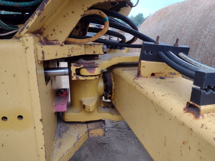 caterpillar-cs-533e-image-20