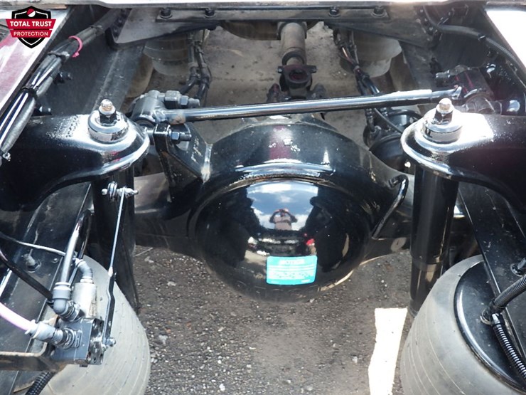 2025-kenworth-t680-image-13