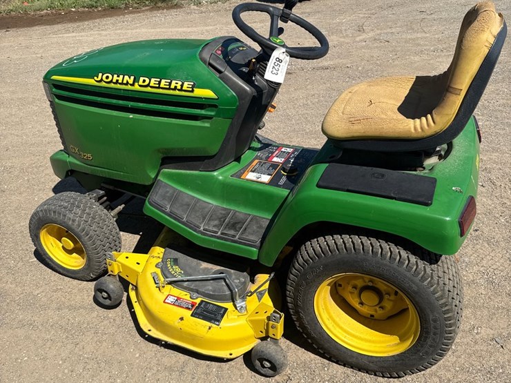 john-deere-gx325-image-4