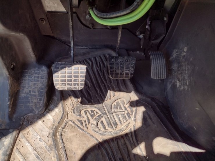international-prostar-image-13