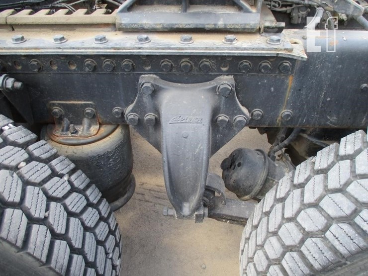 2019-western-star-4900-image-25