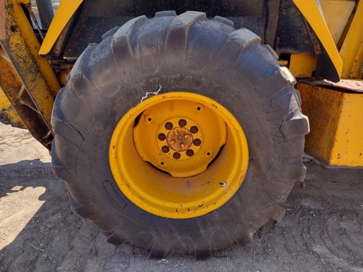 john-deere-310d-image-27