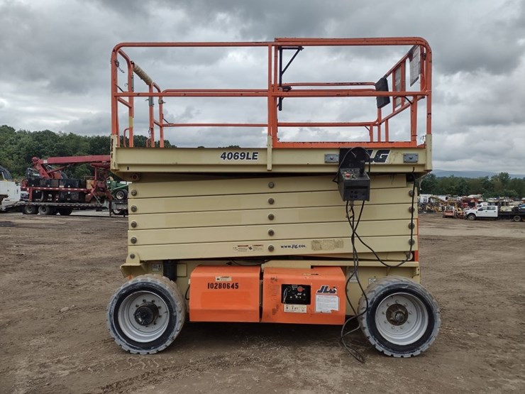 jlg-4069le-image-2