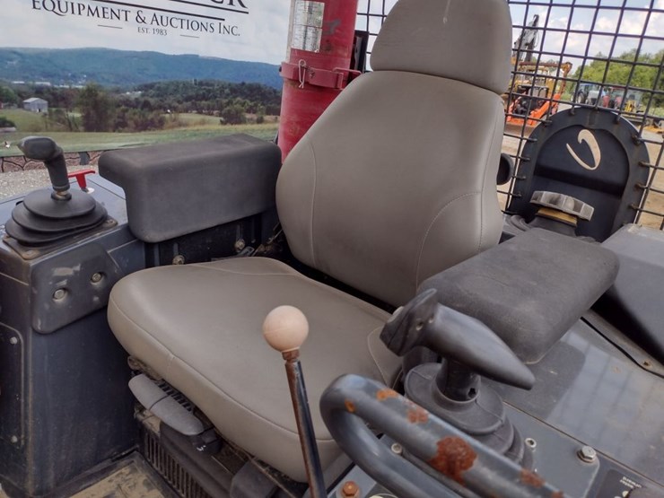 deere-450j-lgp-image-13