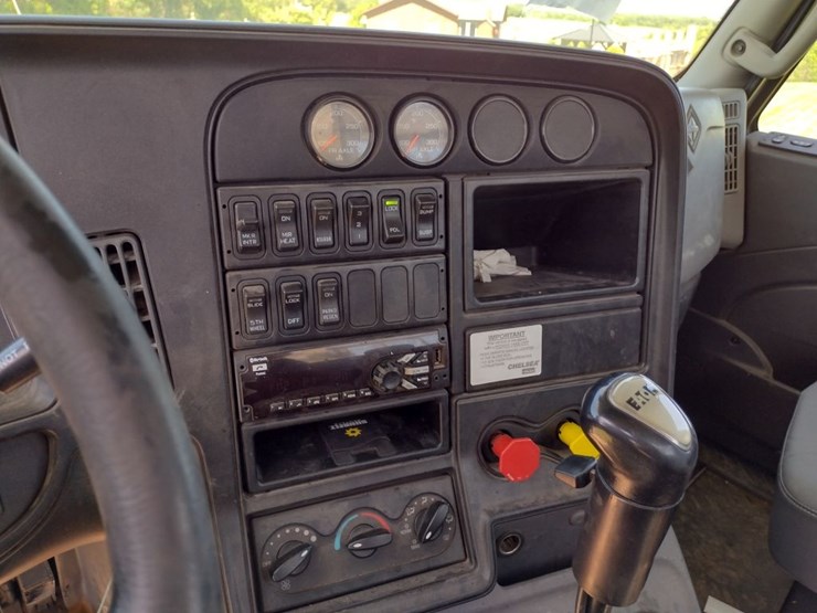 international-prostar-image-11