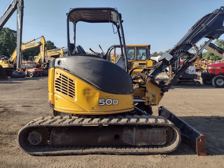 deere-50d-image-27
