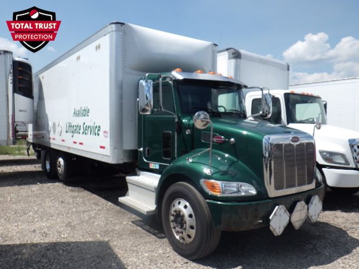 2019-peterbilt-348-image-5
