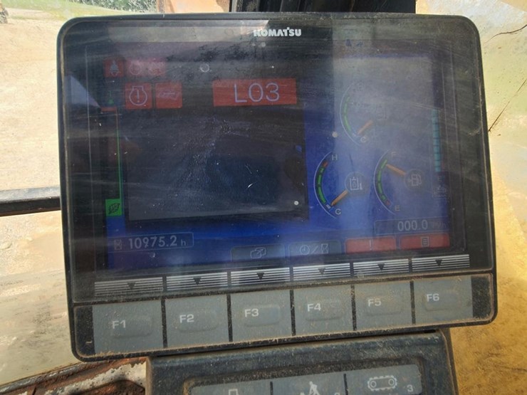 2014-komatsu-pc360-lc-11-image-7