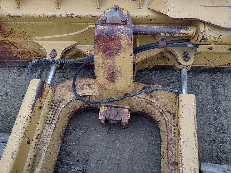 caterpillar-d6m-lgp-image-24