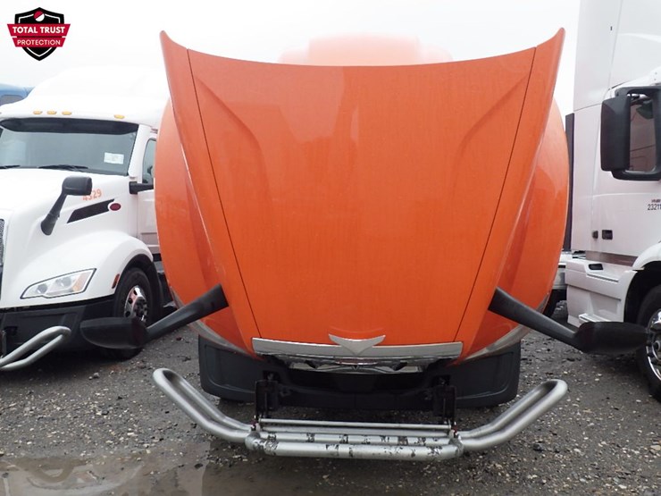 2023-peterbilt-579-image-31