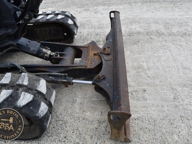 2019-kubota-kx057-4-image-31