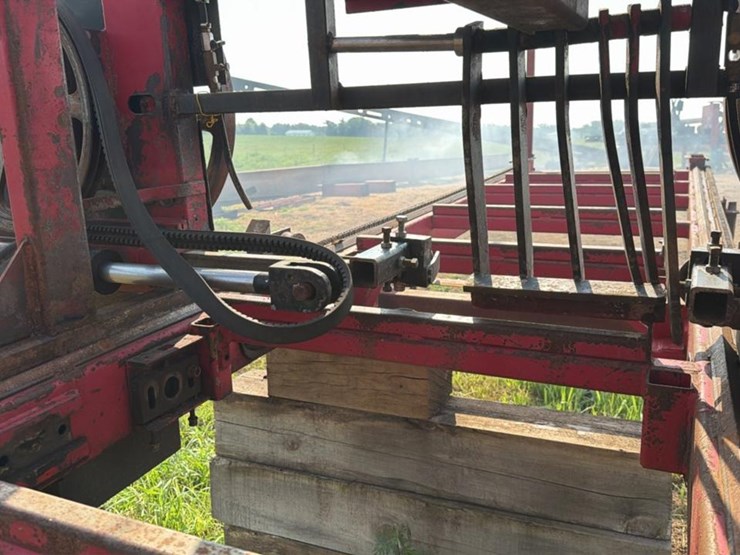 2007-john-deere-3320-image-40