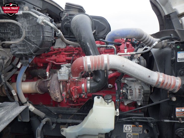 2022-peterbilt-579-image-29