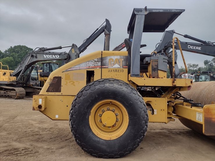 caterpillar-cs-533e-image-22