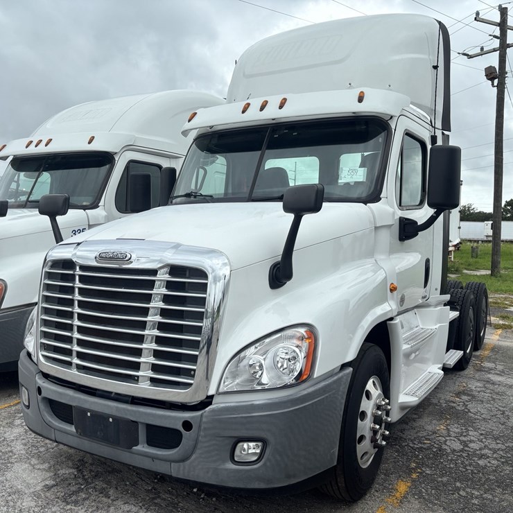 2016 FREIGHTLINER CASCADIA 125 EVOLUTION