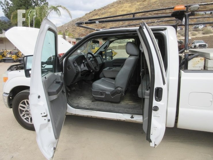 2014-ford-f250-xl-image-12