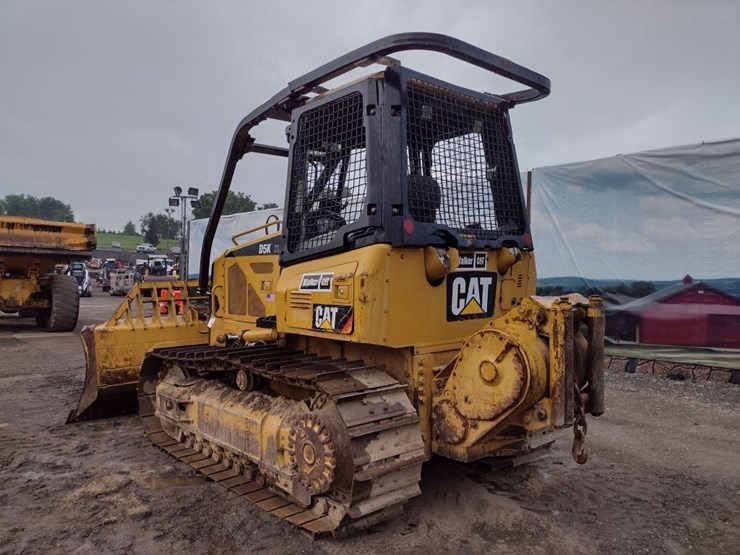 caterpillar-d5k-xl-image-39