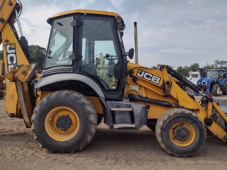 jcb-3cx14-image-24