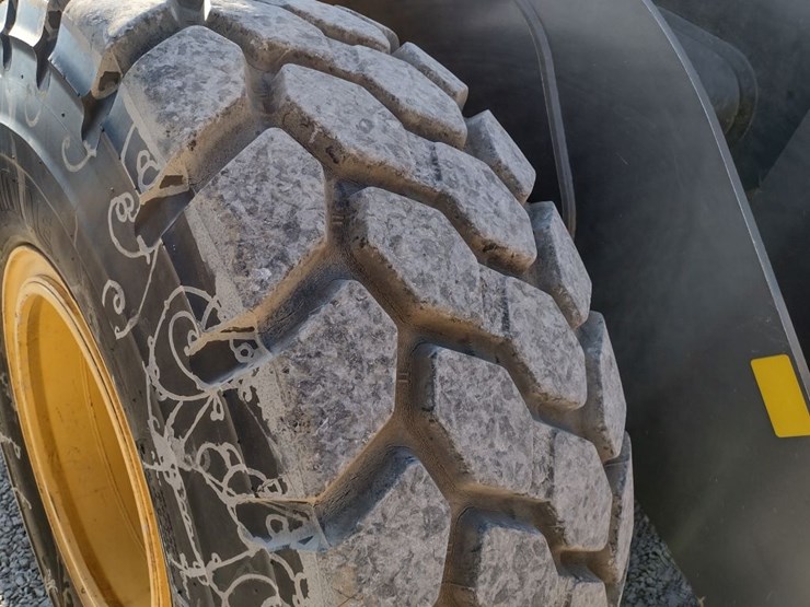 deere-544p-image-31