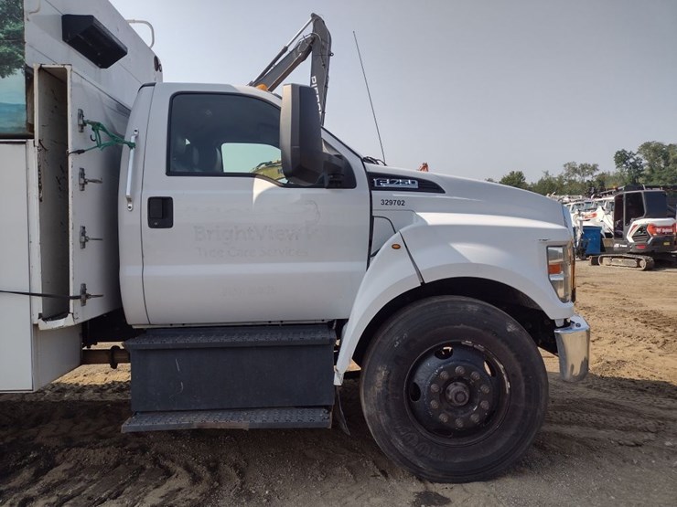 ford-f750-image-23