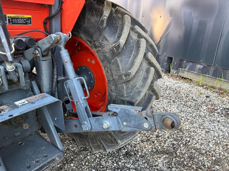 2020-kubota-m6060-image-16