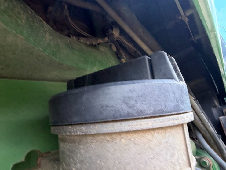 2000-john-deere-9300-image-61