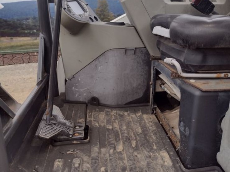 bobcat-e32i-image-11