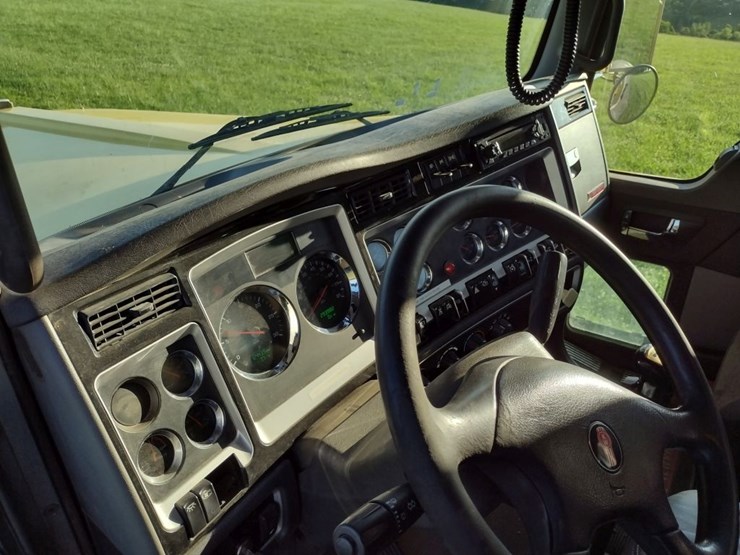 kenworth-w900-image-19