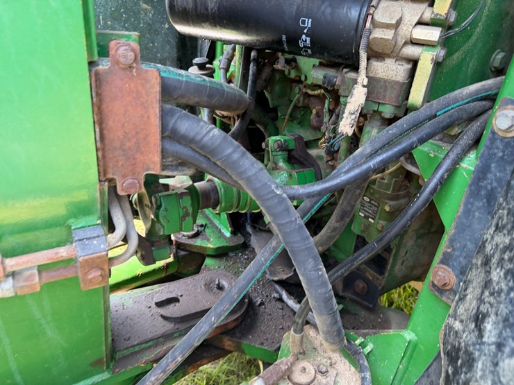 2000-john-deere-9300-image-53