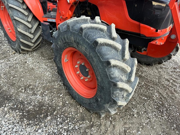 2020-kubota-m6060-image-11
