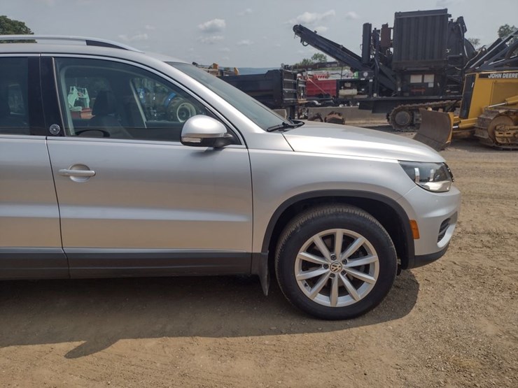 volkswagen-tiguan-image-23