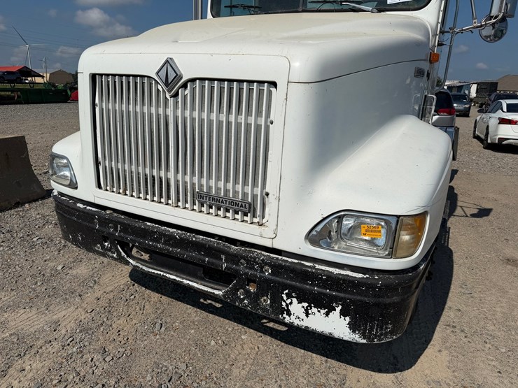 2000-international-9100-image-32