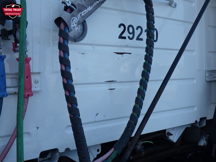 2019-volvo-vnr300-image-18