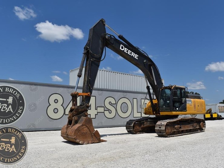 2016-deere-350g-lc-image-12