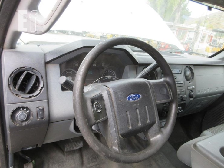 2014-ford-f250-xl-image-11