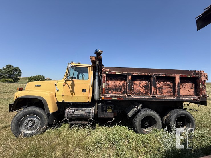 1991-ford-lt9000-image-8