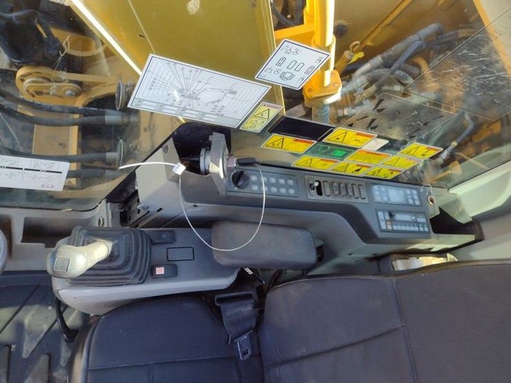 caterpillar-318e-image-7