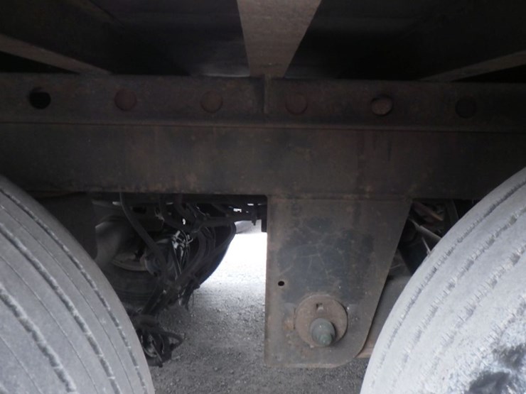 2016-utility-4000d-x-image-18