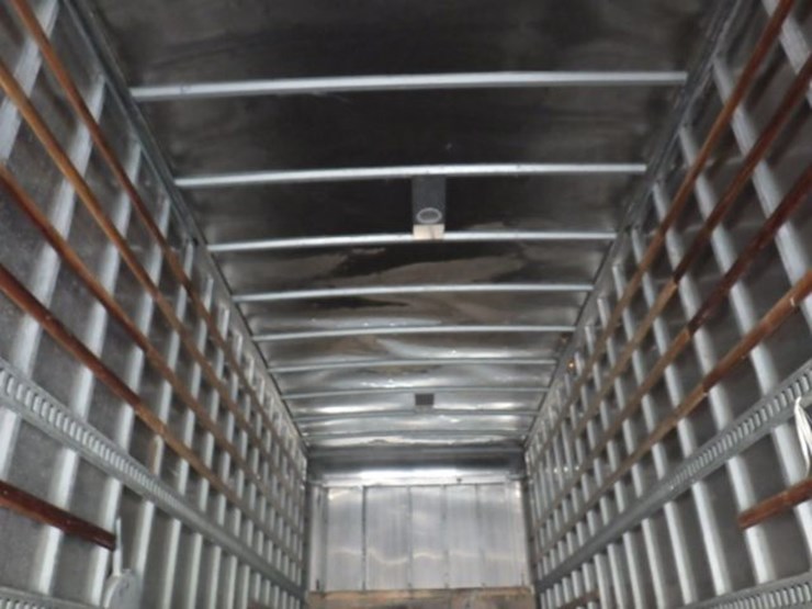 2018-hino-268a-image-12